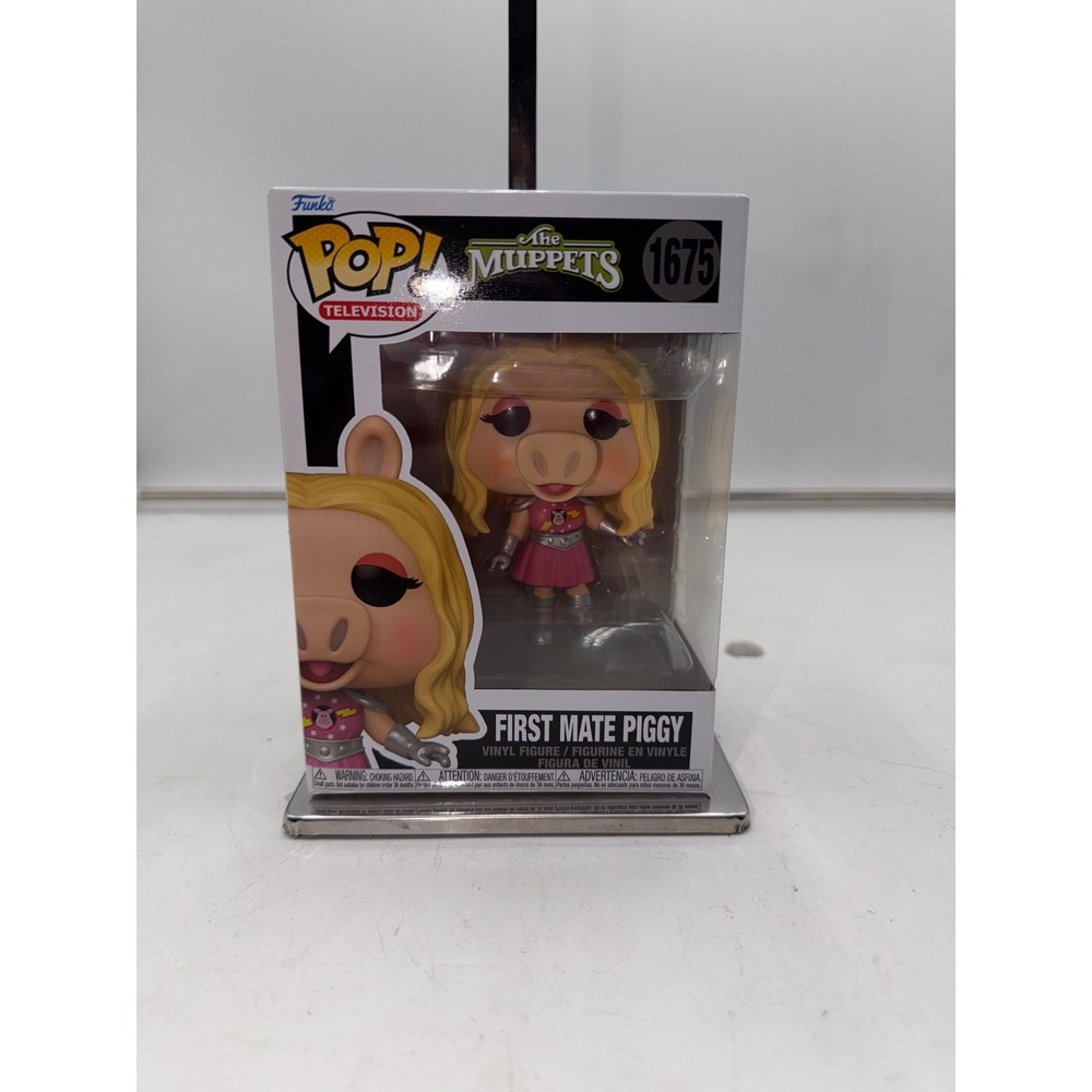 Funko Pop Muppets First Mate Piggy 1675 Vinyl Figure Disney Television Muppets